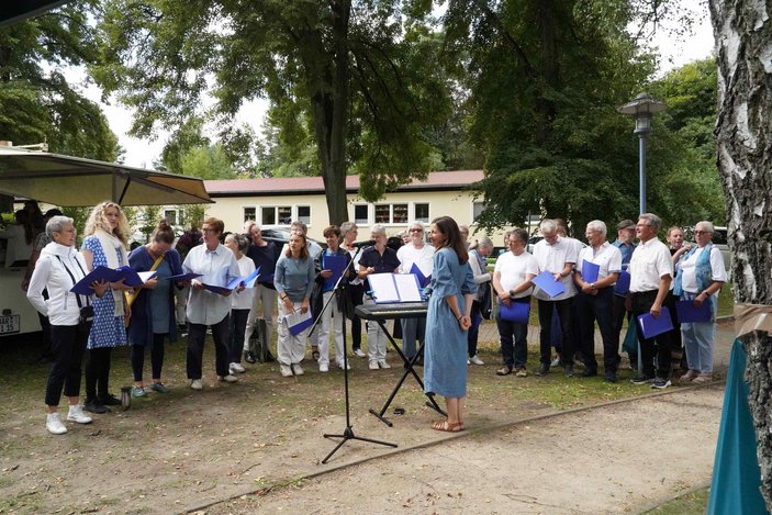 Musikalisch mit dabei: ein inklusiver Chor aus Predikow.